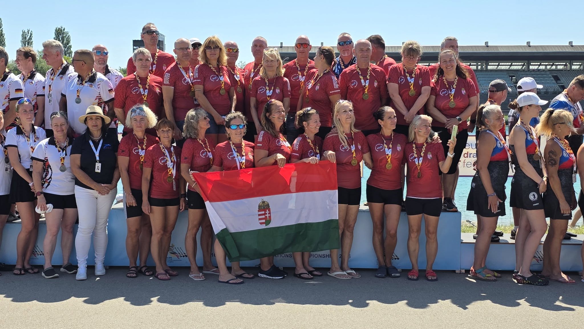Európa élvonalában a magyar sárkányhajózás: Váci sportolók repítették a válogatottat a müncheni Európa-bajnokságon